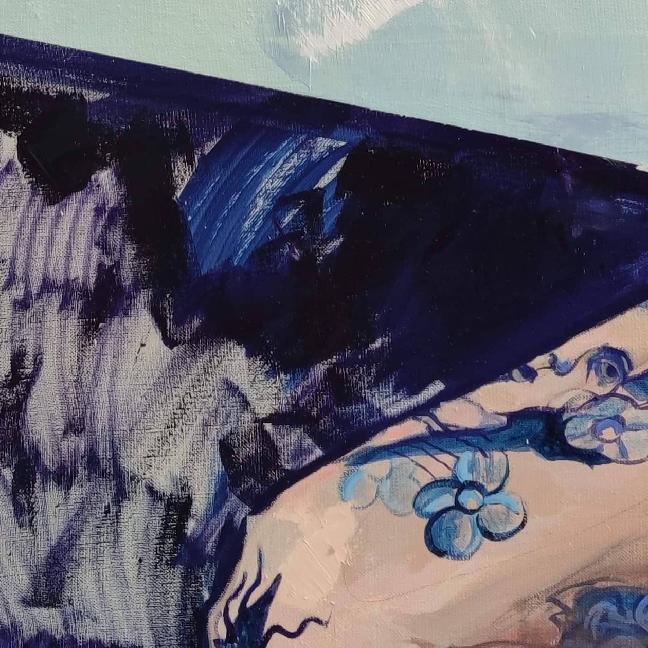 Abstrakcyjny portret z niebieskimi kwiatami