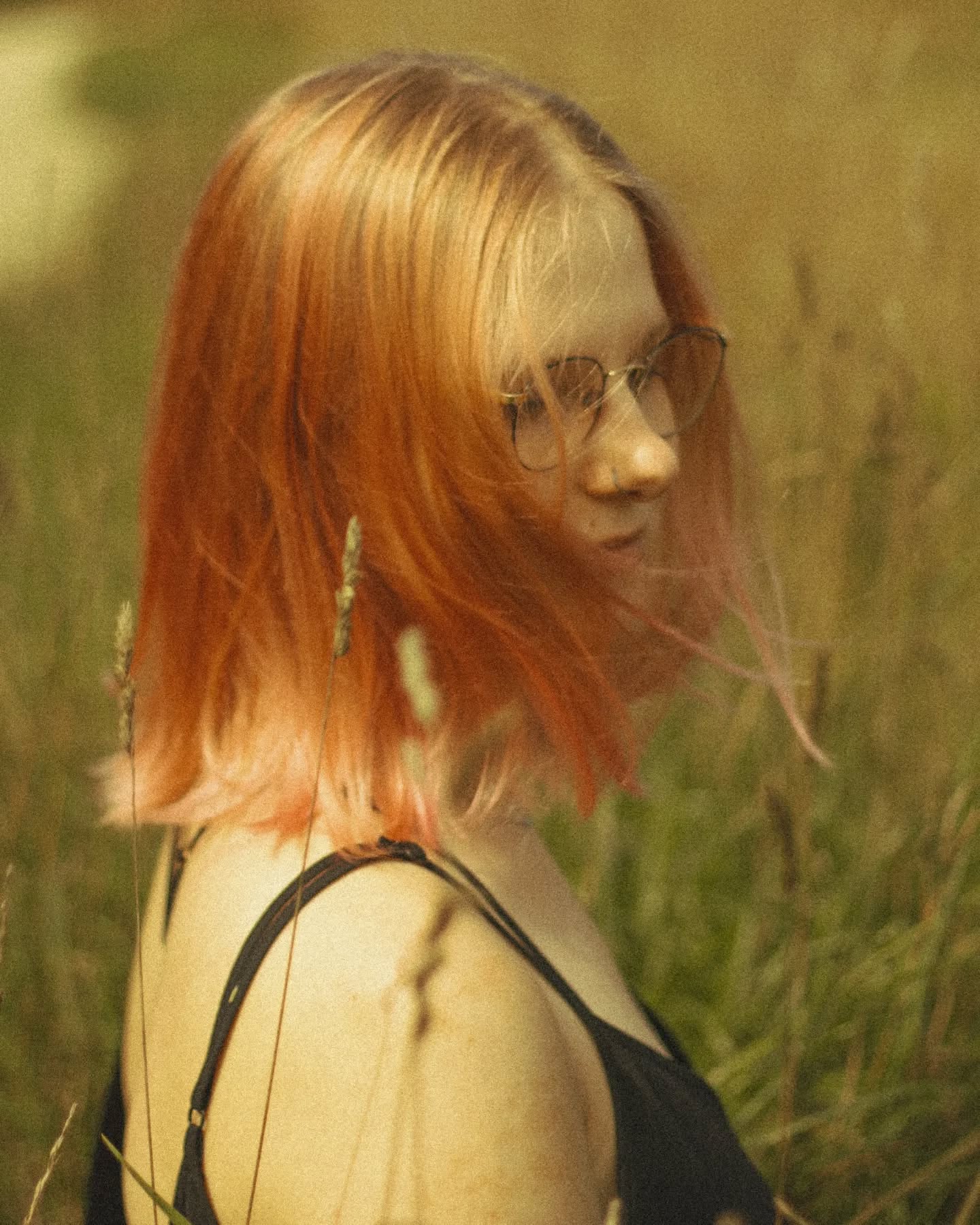 Projekt z 09/25/2022 - Portret od @35mmaja 💚 Nadc - Slide 1