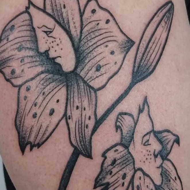 Projekt z 10/15/2020 - 5/9 Buzie kwiatoludzi. Jest