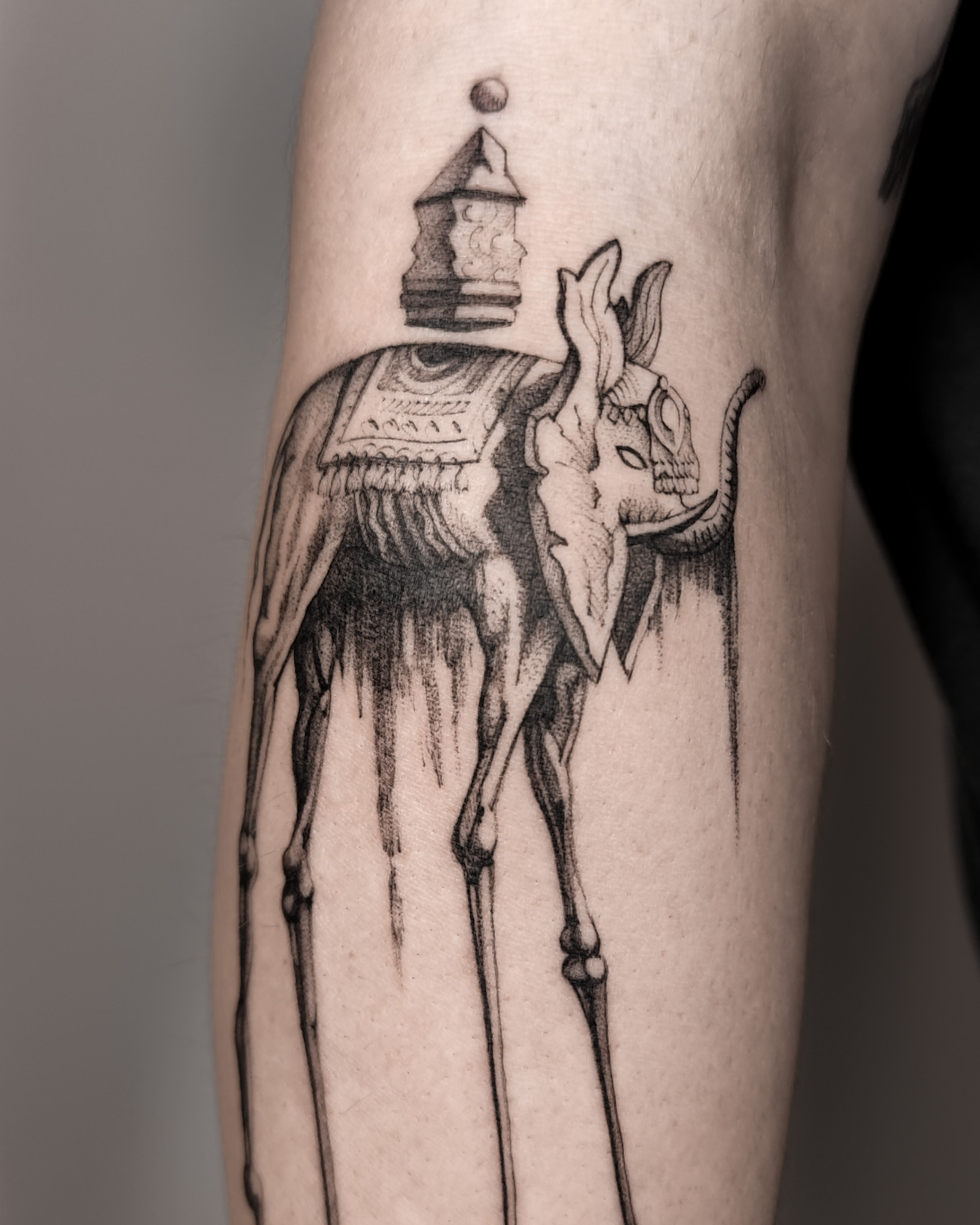 Studia na ASP sprawiły, że tatuowanie dzieł wielki... - Slide 3